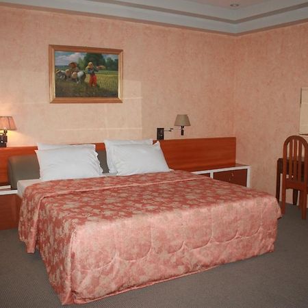 Hotel Elena Davao City Buitenkant foto